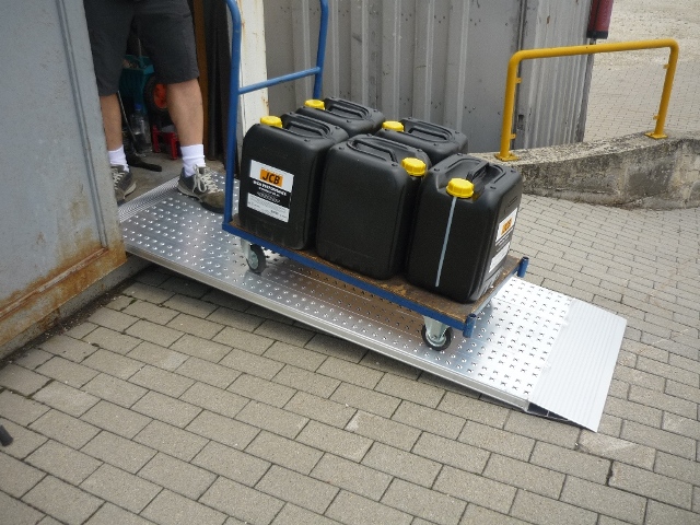 ALTEC_AOH800_aluminium_rampa (2).jpg